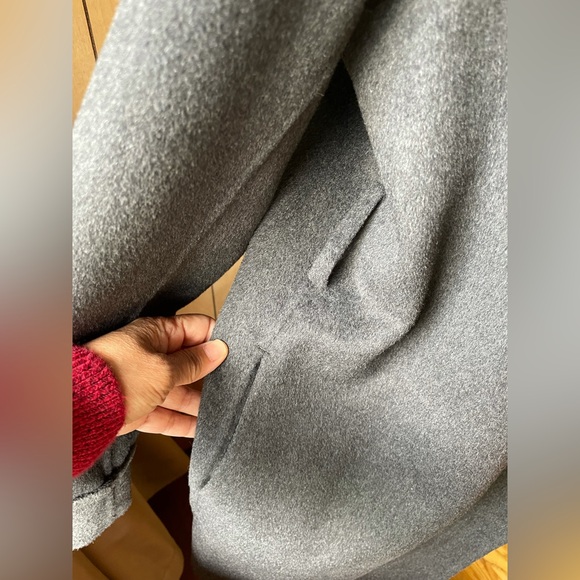 Tahari women’s wool coat - Picture 4 of 7